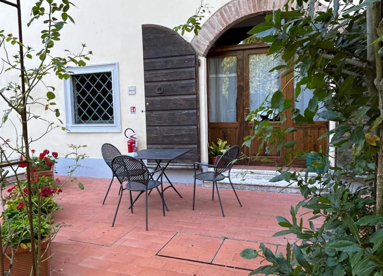 Villa Mucellena 卡索莱代尔萨 公寓式酒店