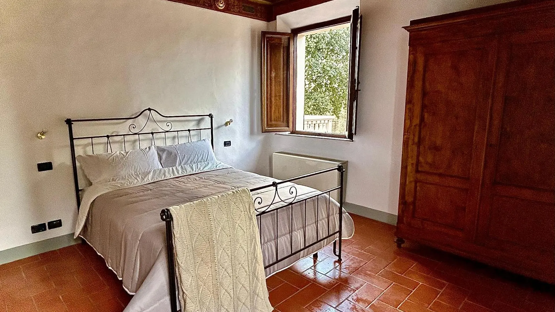 Villa Mucellena Casole dʼElsa 5*,